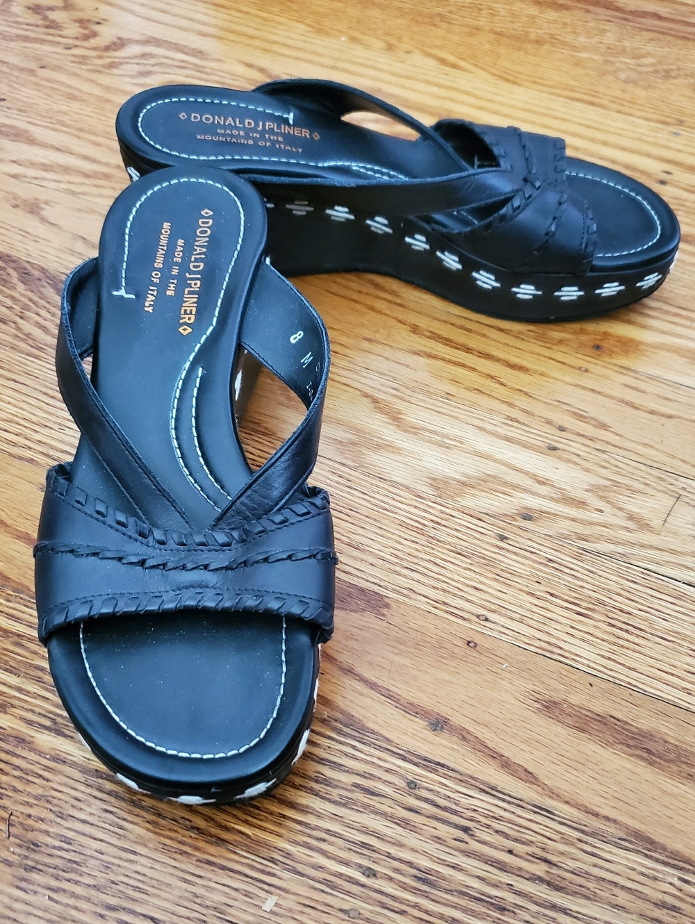 Donald J. Pliner Black Leather Slide Clogs with Stitch Detail Size 8